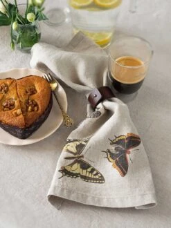 Oldenhof Flying Butterflies Servet 45 X 45 Cm Linnen 6 Stuks -Keuken Verkoop linoroom napkins butterflies vertical lr